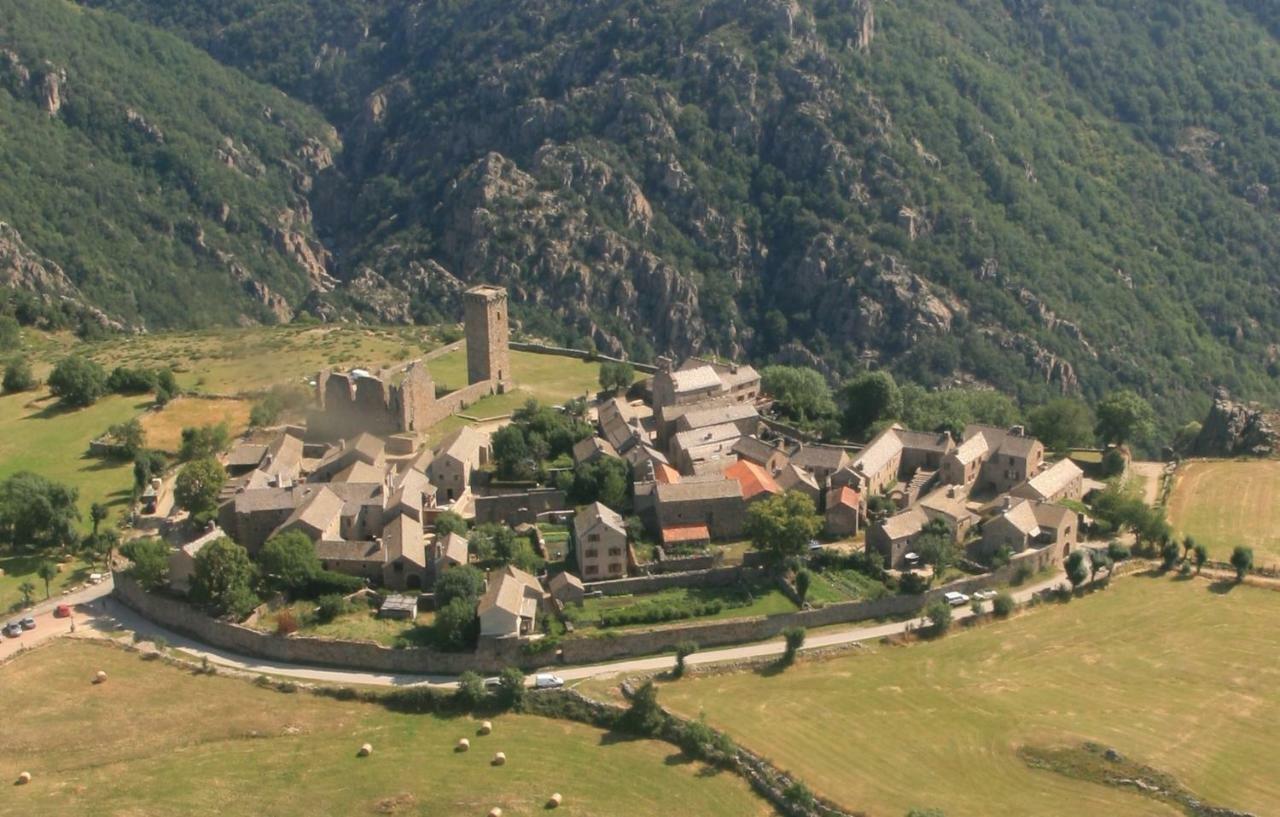 Gite De La Garde Prevencheres Kültér fotó